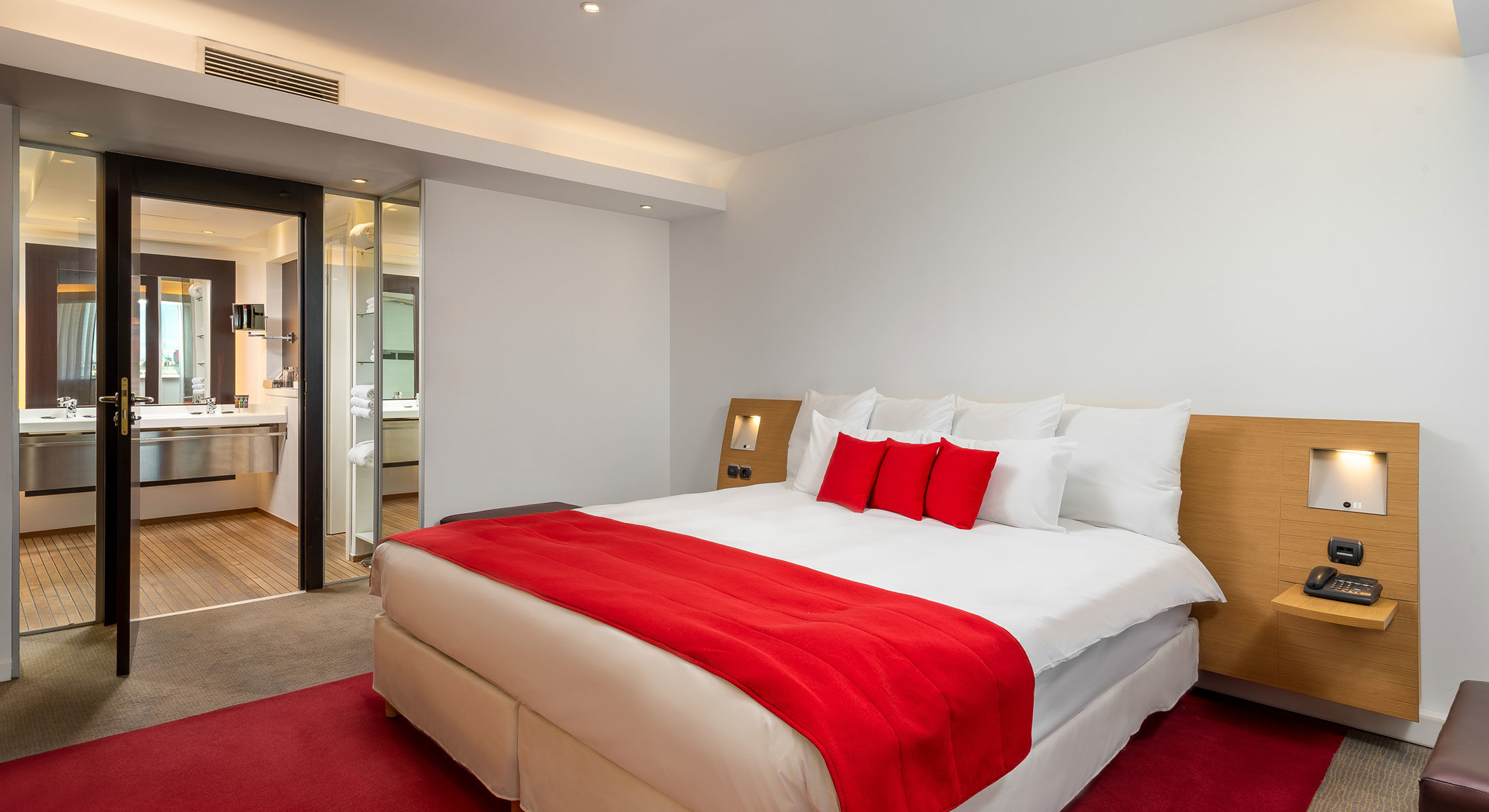 Rooms And Suites Novotel Bucharest City Centre 4 star Hotel rooms-and-suites-novotel-bucharest-city-centre-4-star-hotel